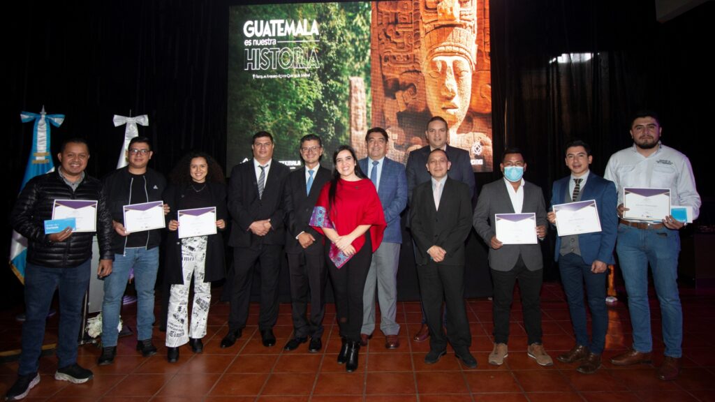 TagAirlines premia a ganadores de “Guatemala en una foto"