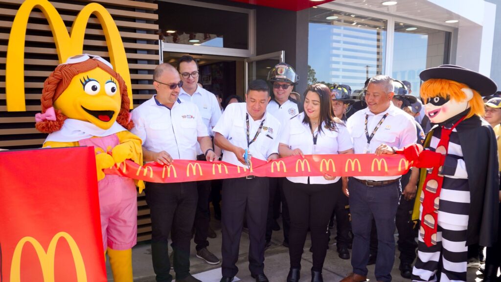 McDonald’s abre su primer restaurante en Palín