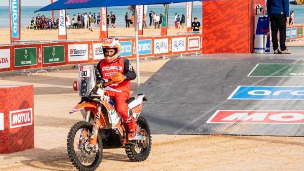 Francisco Arredondo completa con éxito la primera etapa del Rally Dakar 2023