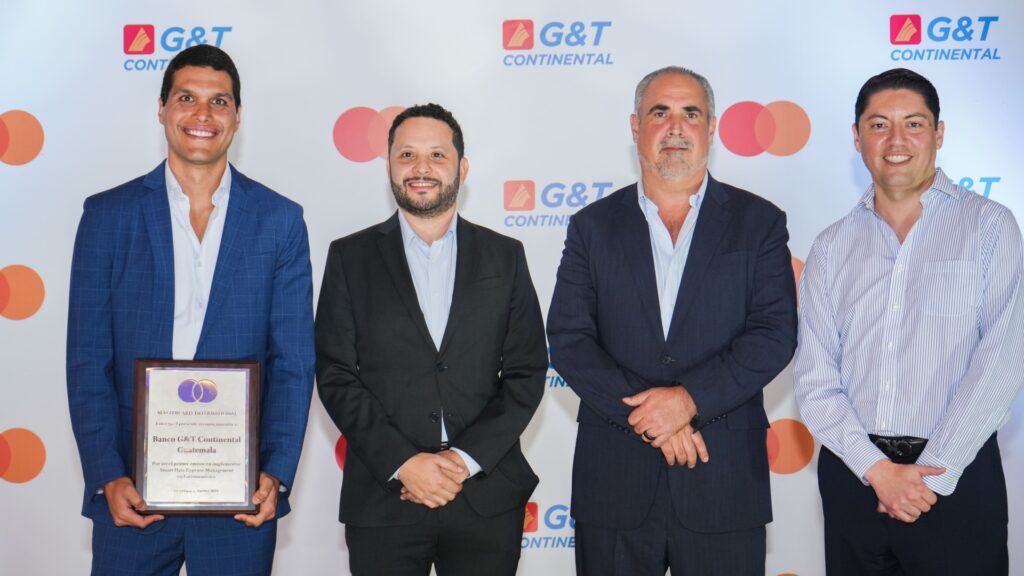 Banco G&T Continental recibe reconocimiento de Mastercard