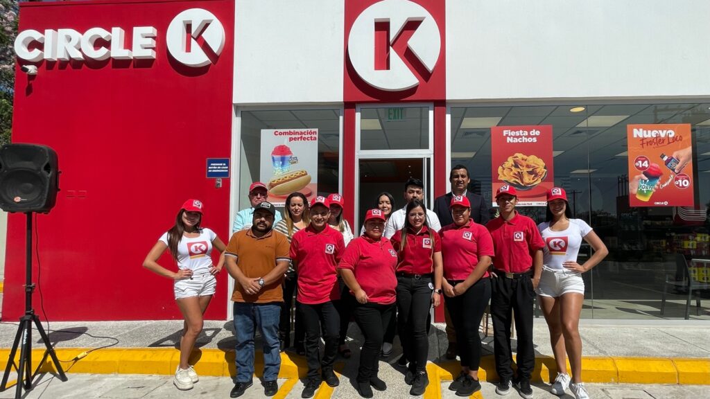 Circle K inaugura una nueva tienda en Escuintla