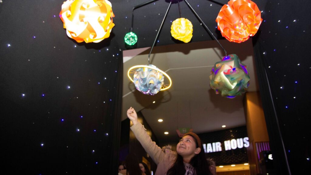 “Space Travel”, un show que transportó a los asistentes a un viaje por las maravillas del universo