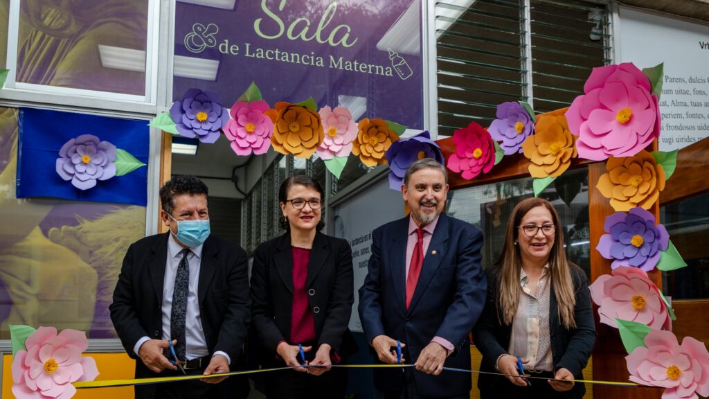 La Universidad Rafael Landívar (URL) inauguró la sala de lactancia materna Sor Ángela Lazo