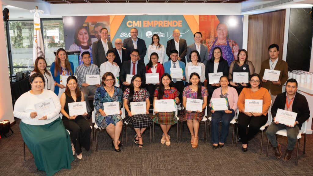 CMI gradúa a emprendedores de su programa de emprendimiento