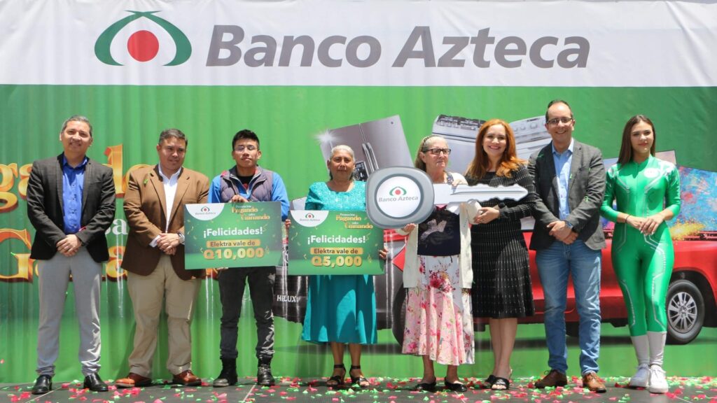 Banco Azteca premió a sus clientes puntuales con su promoción Pagando Sales Ganando