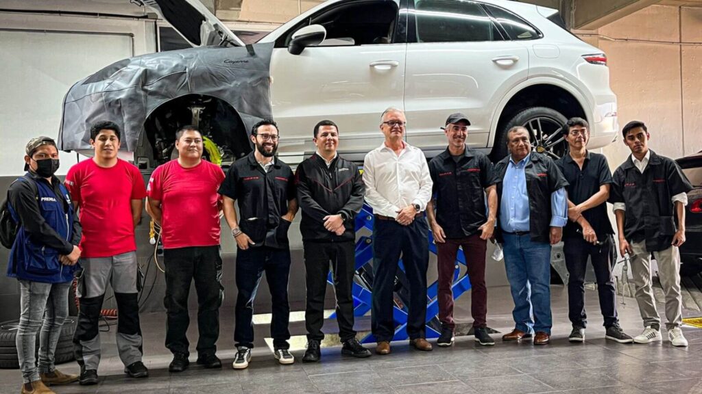 Porsche presenta "Técnico por un Día"