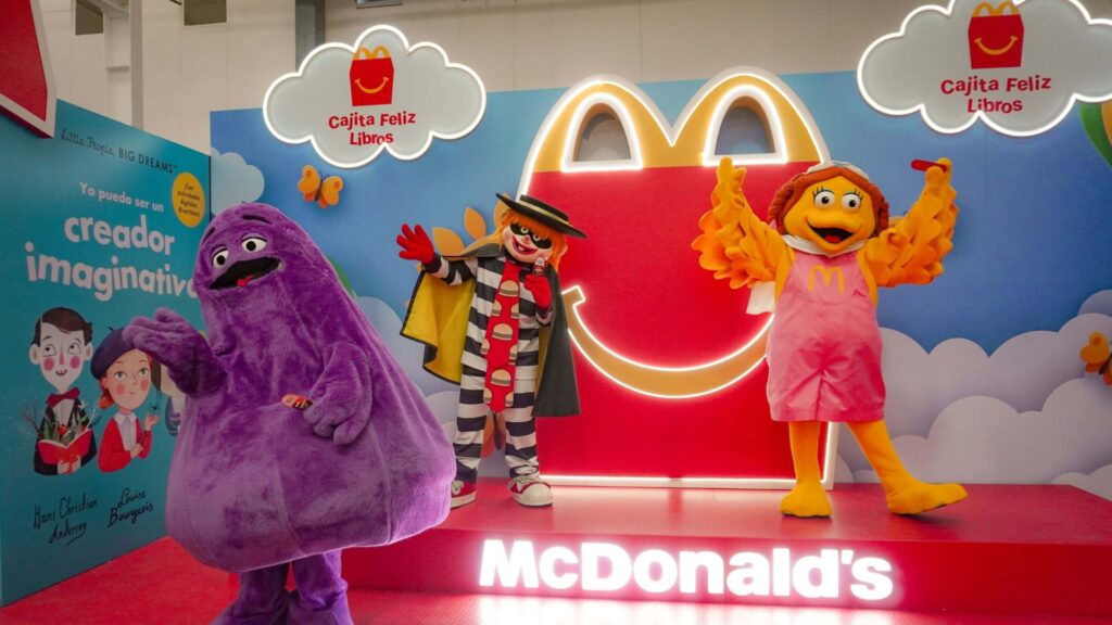 McDonald's promueve la lectura en la XX Feria Internacional del Libro en Guatemala