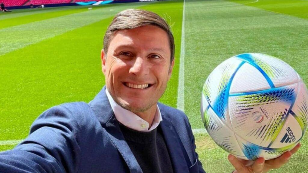 Lay´s sorprende a los fanáticos del fútbol junto a la leyenda Javier Zanetti