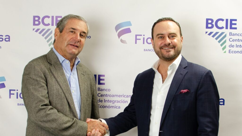 Alianza entre el BCIE y Grupo Financiero Ficohsa proveerá financiamiento al sector empresarial guatemalteco