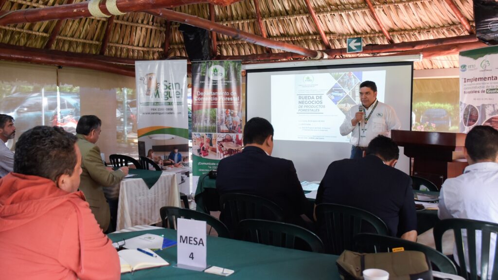 INAB realiza con éxito Rueda de Negocios Forestales