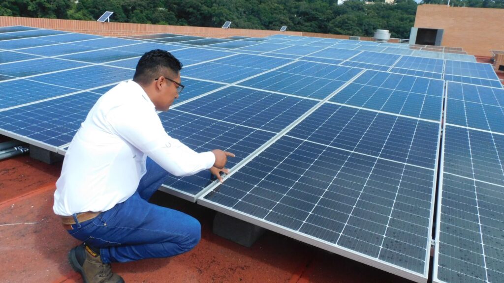 IA Energy Eco Smart innova el desarrollo sostenible con el Colegio Agustiniano de Guatemala