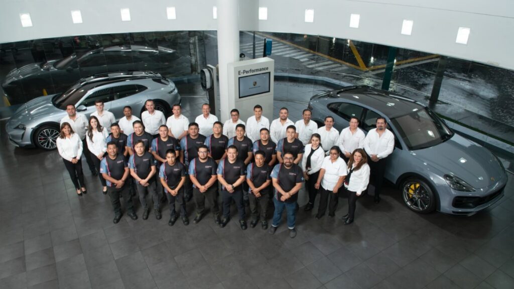 Porsche Latin America reconoce a Grupo Los Tres