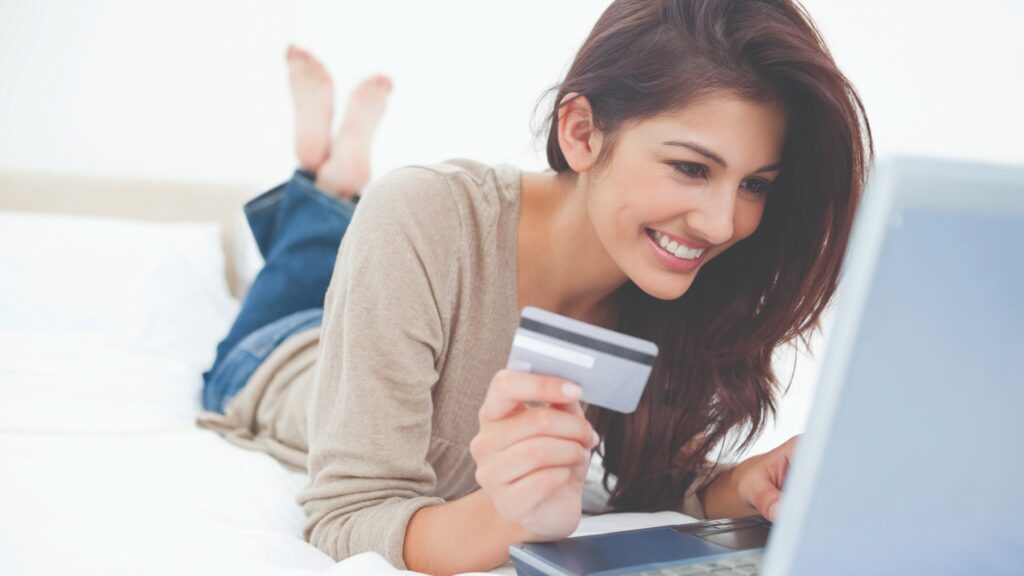 Visa Consulting & Analytics analizó las transacciones efectuadas con credenciales Visa en tiendas de ropa