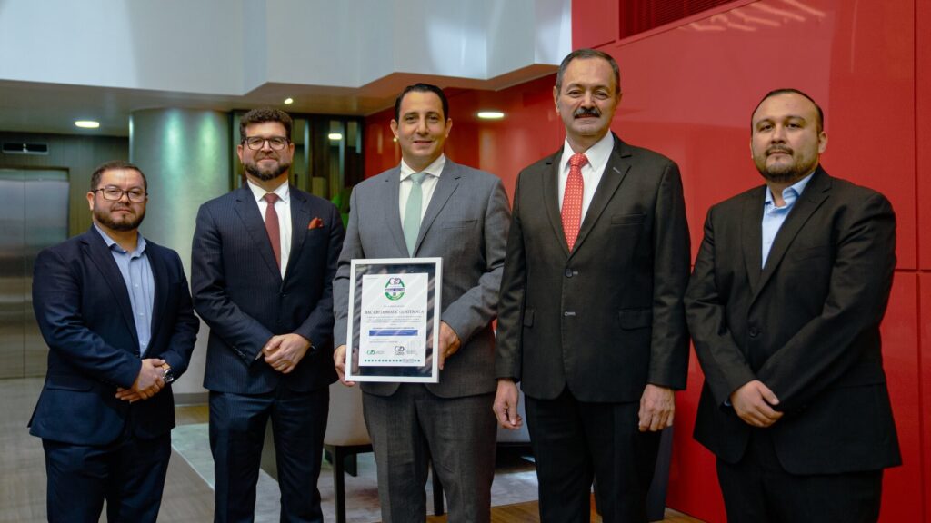 BAC obtiene el reconocimiento “Green Footprint Carbono Positivo”