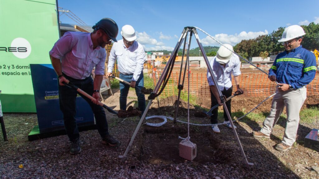 CMI celebra el inicio de construcción de Lares 16