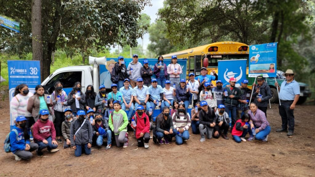 FUNDEA reforesta comunidades rurales