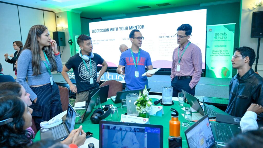 Huawei reúne en Costa Rica a estudiantes de  para su programa Semillas para el Futuro 2023