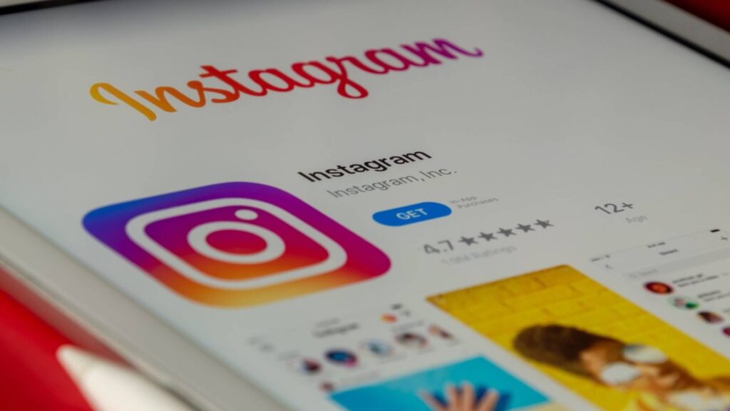Cómo identificar cuentas falsas y evitar caer en estafas en Instagram