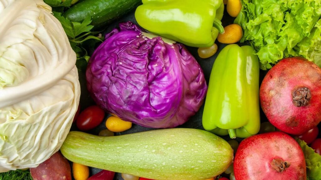 Conoce los alimentos que reducen la hinchazón abdominal