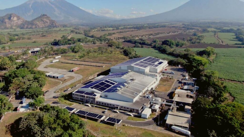 Colombina y Enertiva firman un Acuerdo de Compra de Energía Solar para su fábrica en Guatemala