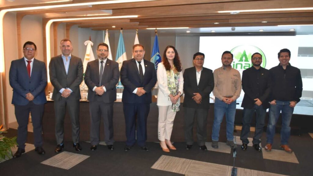 Guatemala lanza programa para el pago de servicios ambientales generados por los bosques