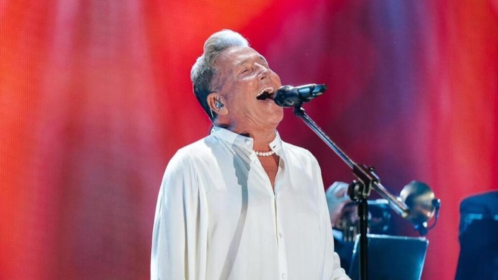 Banco CHN te invita a disfrutar una noche de romance junto a Ricardo Montaner
