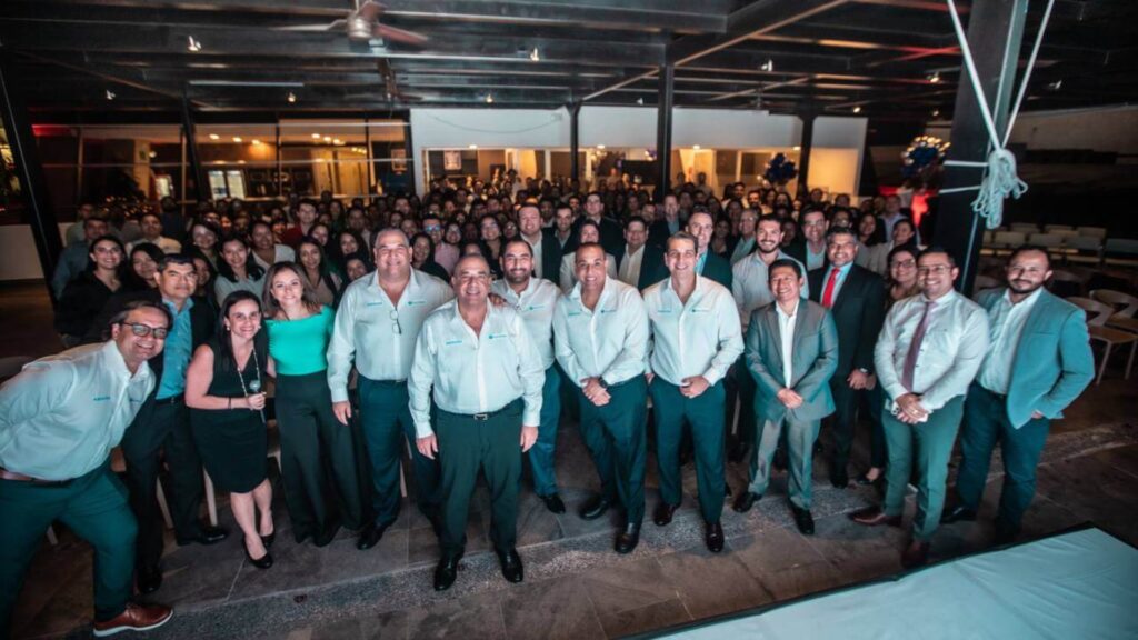 Grupo Ficohsa fortalece su presencia regional al iniciar operaciones en El Salvador