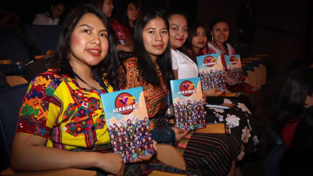 Senacyt y su revista Heroínas visibiliza el trabajo de científicas guatemaltecas 