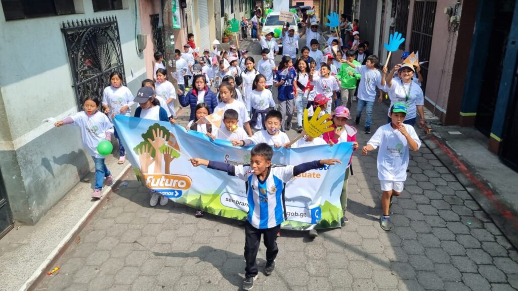 INAB celebra su aniversario transformando vidas a través del cuidado de los bosques