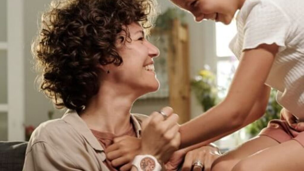 Encuentra el reloj perfecto para mamá según su estilo de vida