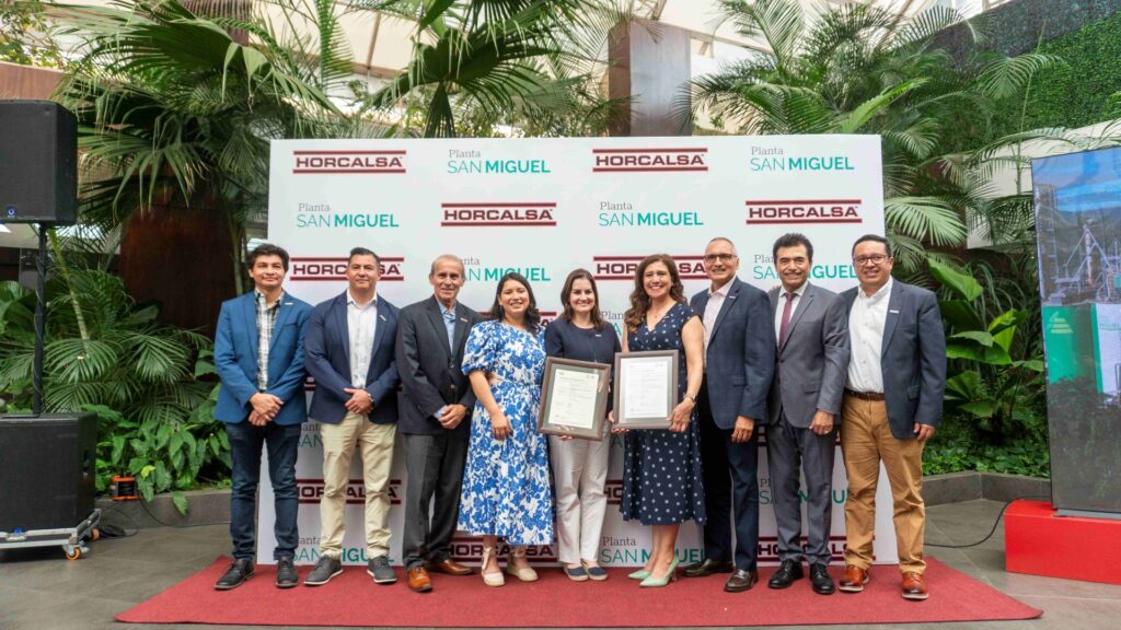HORCALSA es la primera calera a nivel centroamericano en ser certificada