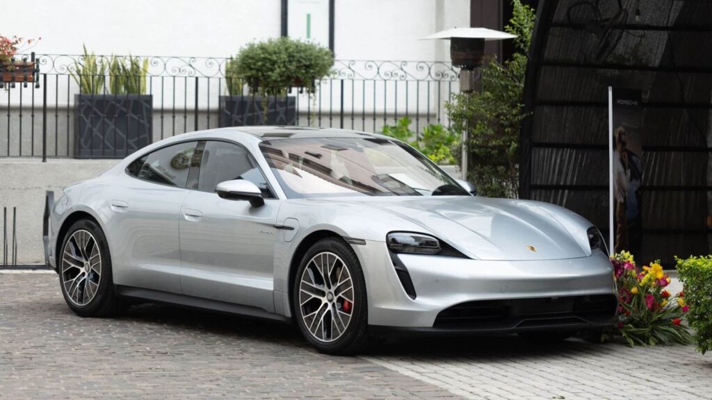 Porsche Guatemala celebra el éxito de su tercera edición de ‟Mujeres al Volante”