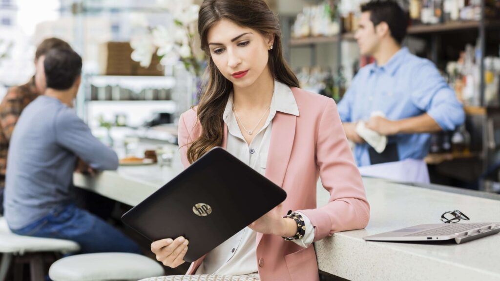 HP lidera el camino preparando a sus socios de negocio para la era de la IA