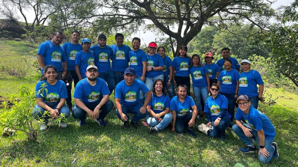 Uniformes de Guatemala continúa impulsando su jornada de reforestación 