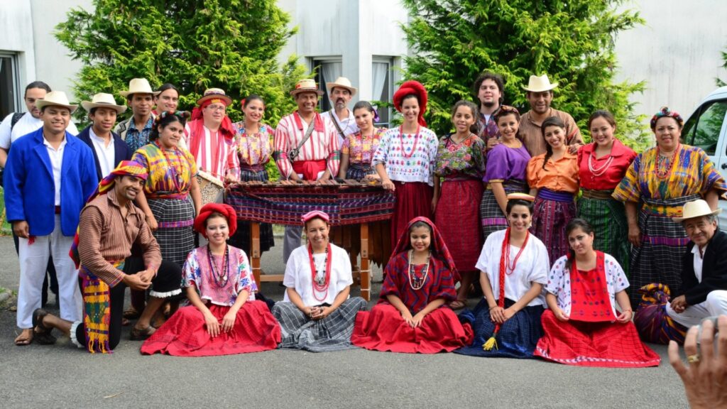 Grupo de Danza Maíz y Frijol estará de gira por Europa
