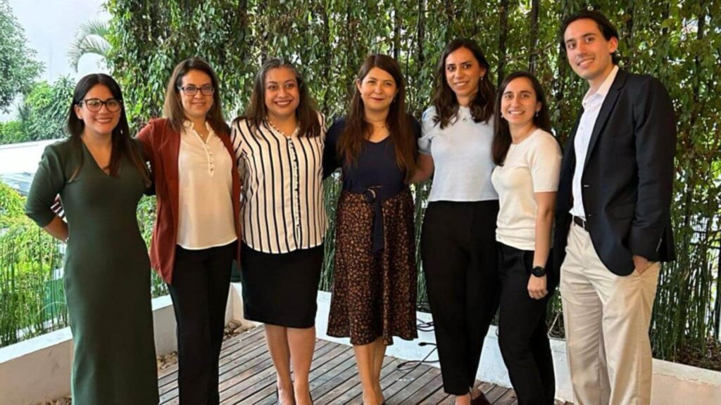 SG Consultores se convierte en la primera empresa de servicios en Centroamérica en obtener la Trinorma ISO