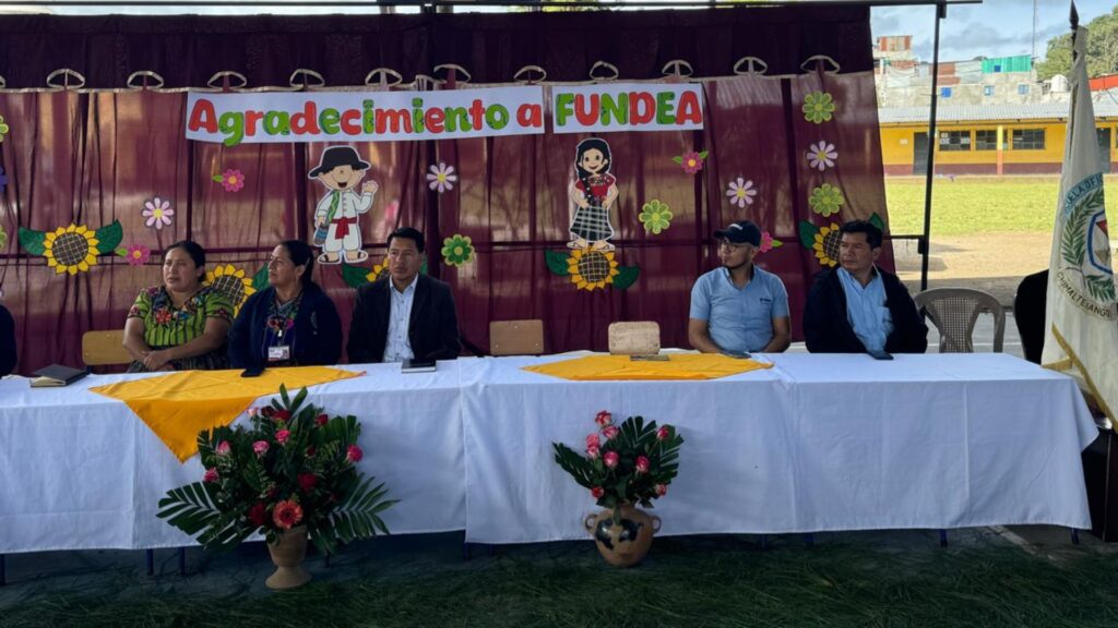 "FUNDEA Refuerza su Compromiso Social con una Donación a la Escuela Rural Mixta Felipe López"