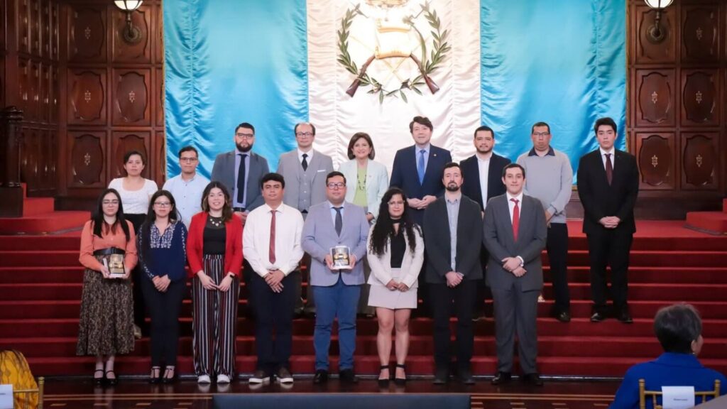 Vicepresidencia y Senacyt reconocen la excelencia en fotografía científica en el concurso Fotocyt 2024