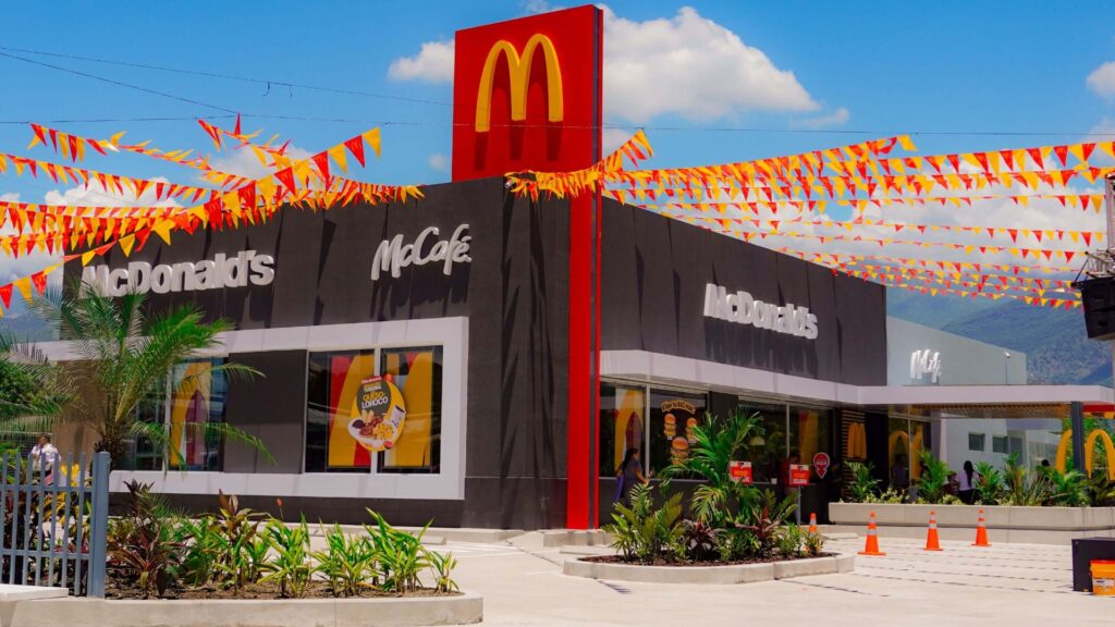 Zacapa celebra la apertura del segundo McDonald’s en la ciudad