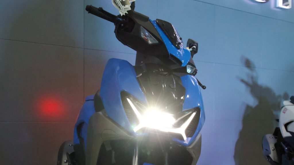 "HERO MOTOCORP fortalece su presencia en Guatemala con la nueva SCOOTER XOOM 110"