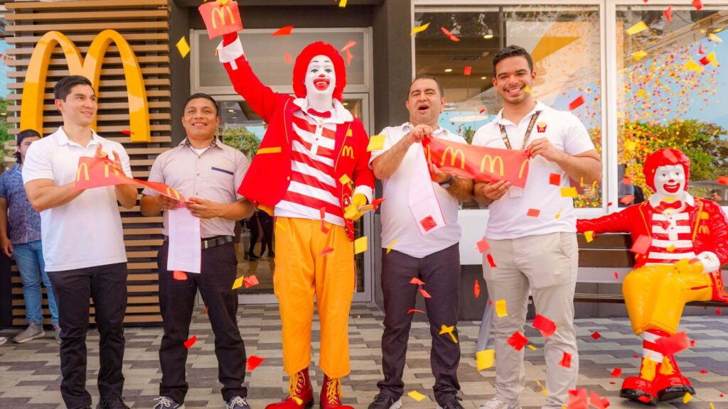 McDonald’s inaugura un nuevo restaurante en Mazatenango
