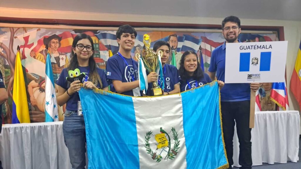 La Selección Nacional de Matemáticas de Guatemala brilla en Honduras