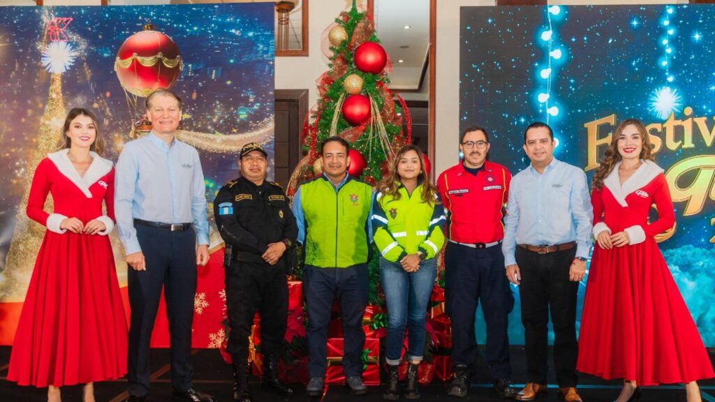 La magia de fin de año se enciende con el Festival Árbol Gallo