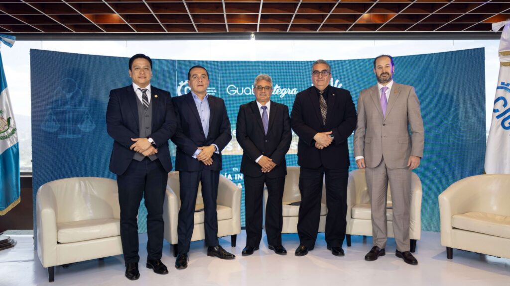 Sector Público y Privado unen fuerzas para combatir la corrupción y construir una Guatemala más transparente