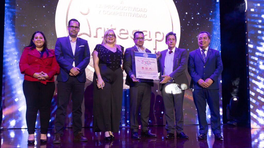 El INTECAP premia la innovación en su vigésima edición en el Galardón a la Productividad y Competitividad 