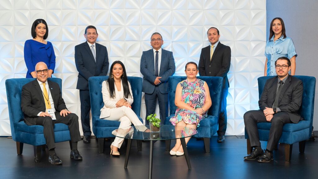 La Paz Grupo Hospitalario celebra "Una Década, siendo médicos de corazón"
