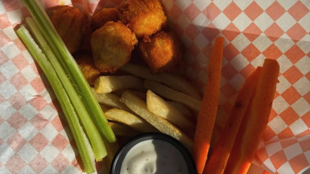 Boneles Station: Donde el sabor de las alitas y boneless se eleva al siguiente nivel