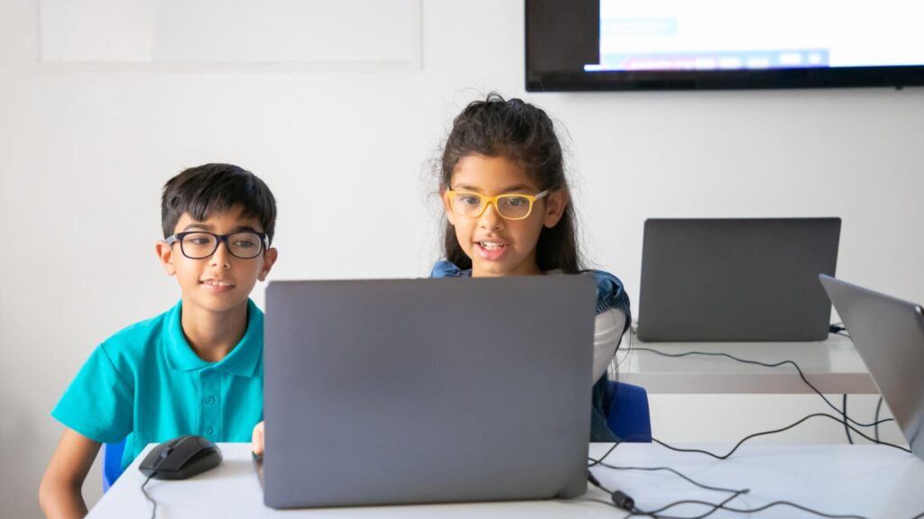 Recomendaciones para un regreso a clases seguro en el mundo digital