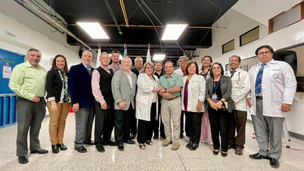 Club Rotario Guatemala del Este entrega donativo a través del Festival Gastronómico 