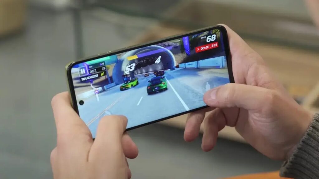 ¿Qué son los nits? La clave en la pantalla de tusmartphone para ver contenidos a plena luz del sol